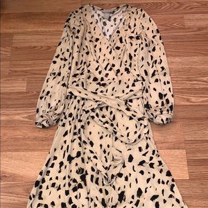 Long sleeved cheetah print dress